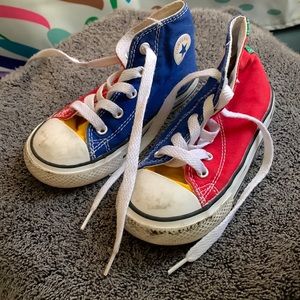 Multi color converse toddler size 8c
